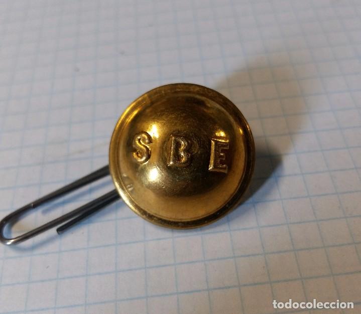 Militaria: Bot&oacute;n SBE, 20 mm, dorado - Foto 1