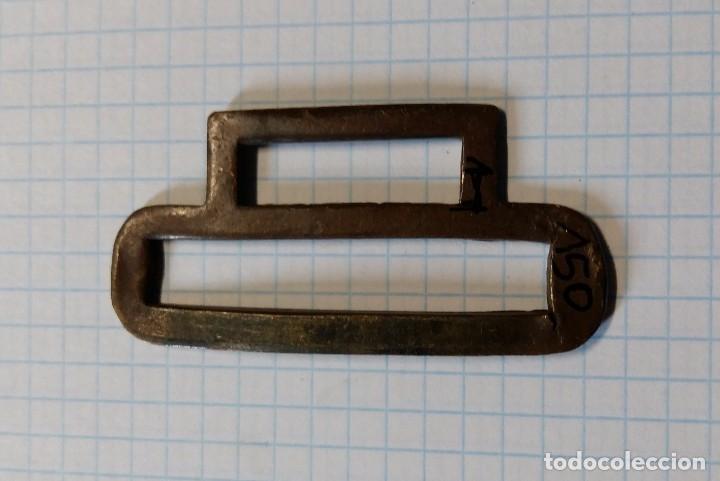 Militaria: Enganche de cintur&oacute;n de 4 cm de ancho m&aacute;ximo - Foto 1