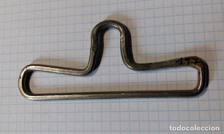 Militaria: Enganche de cintur&oacute;n de 7,5 cm de ancho m&aacute;ximo - Foto 1
