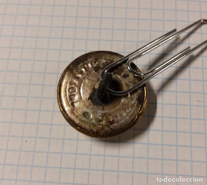Militaria: Bot&oacute;n con letra, 22 mm - Foto 2