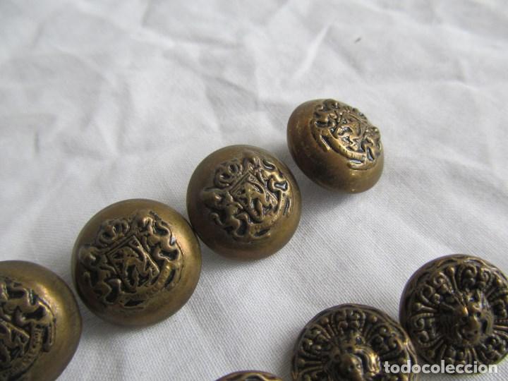 Militaria: 10 botones de lat&oacute;n con le&oacute;n - Foto 6