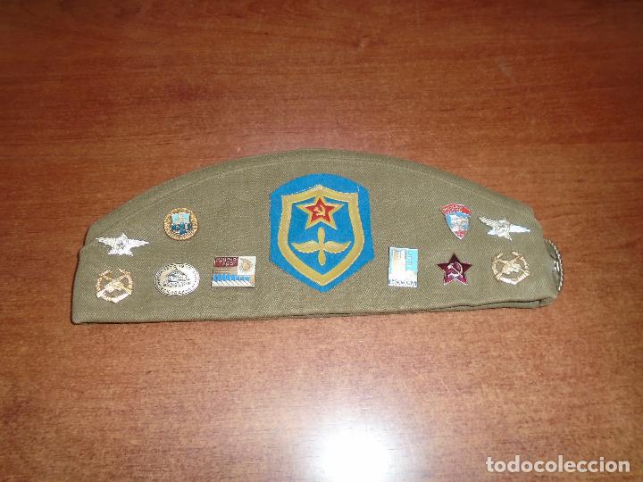 Militaria: GORRA RUSA CON INSIGNIAS - Foto 1