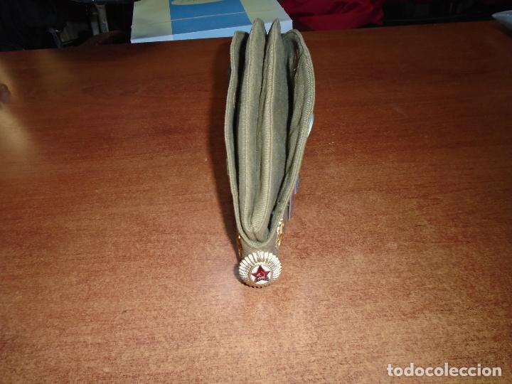 Militaria: GORRA RUSA CON INSIGNIAS - Foto 3