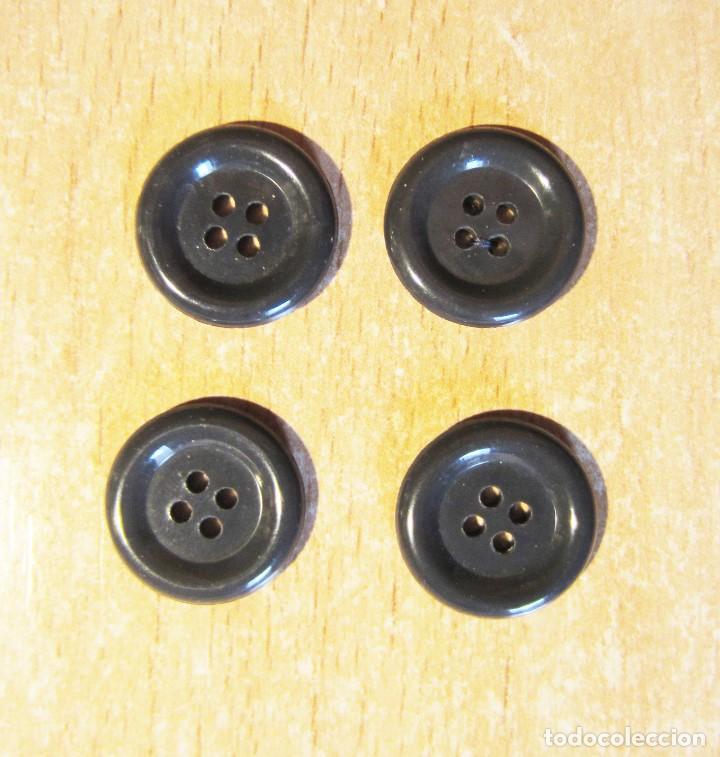 Militaria: LOTE DE 4 BOTONES DE PASTA DEL EJERCITO DEL AIRE - Foto 1