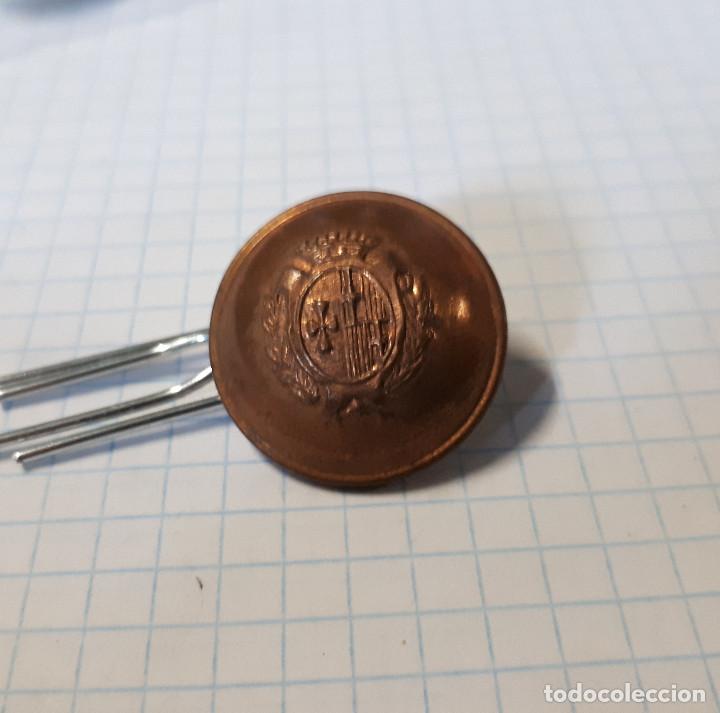 Militaria: Bot&oacute;n Municipal, 20 mm - Foto 1