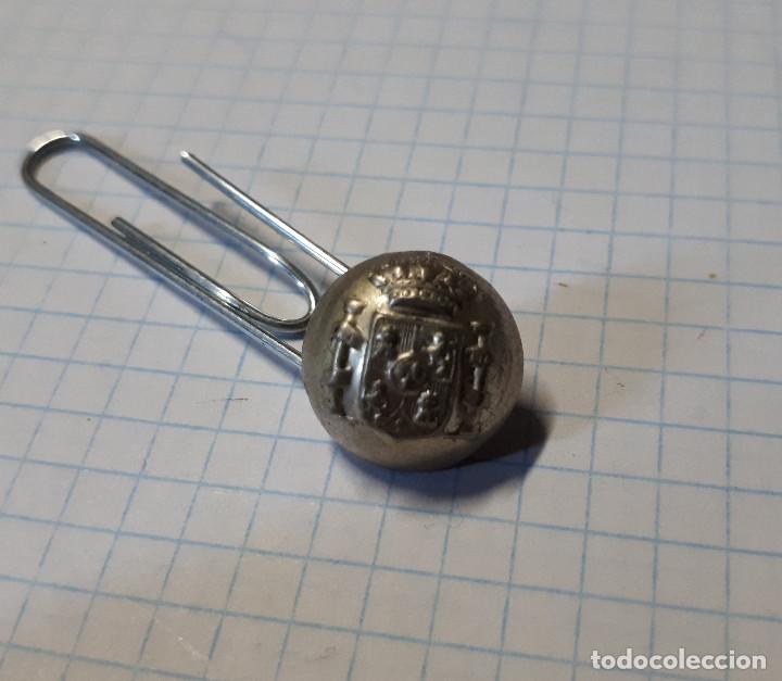 Militaria: Bot&oacute;n plateado, 13 mm - Foto 1