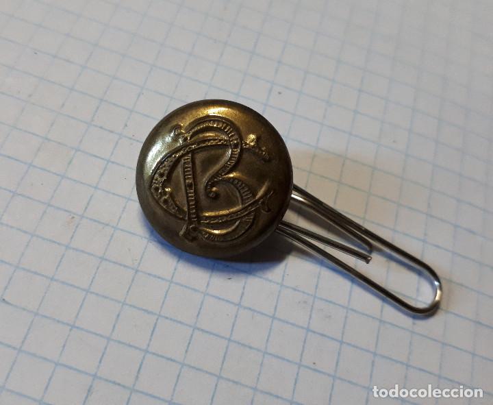 Militaria: Bot&oacute;n BC, 18 mm - Foto 1