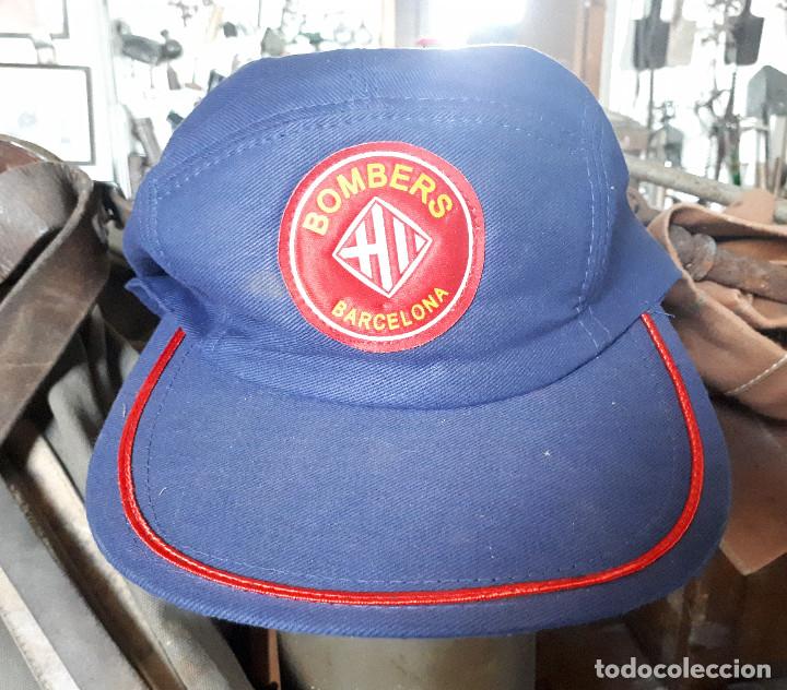 Militaria: Gorra de Bombers de Barcelona - Foto 1