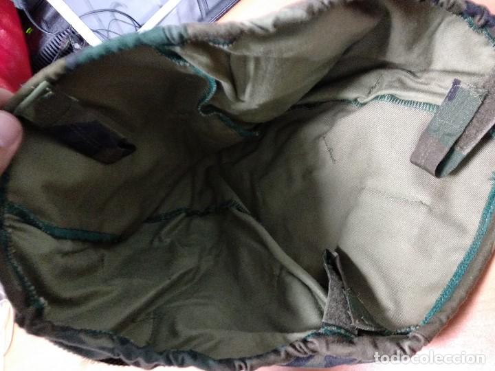 Militaria: FUNDA DE CASCO EN PERFECTAS CONDICIONES - Foto 2