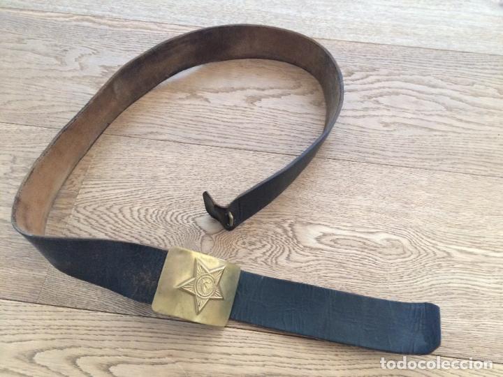 Militaria: CINTUR&Oacute;N CON SU HEBILLA EJERCITO EX URSS - Foto 1