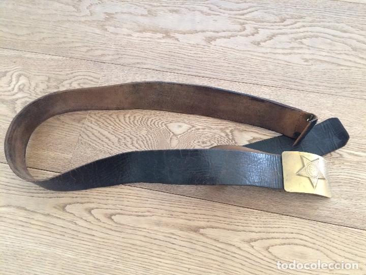 Militaria: CINTUR&Oacute;N CON SU HEBILLA EJERCITO EX URSS - Foto 2