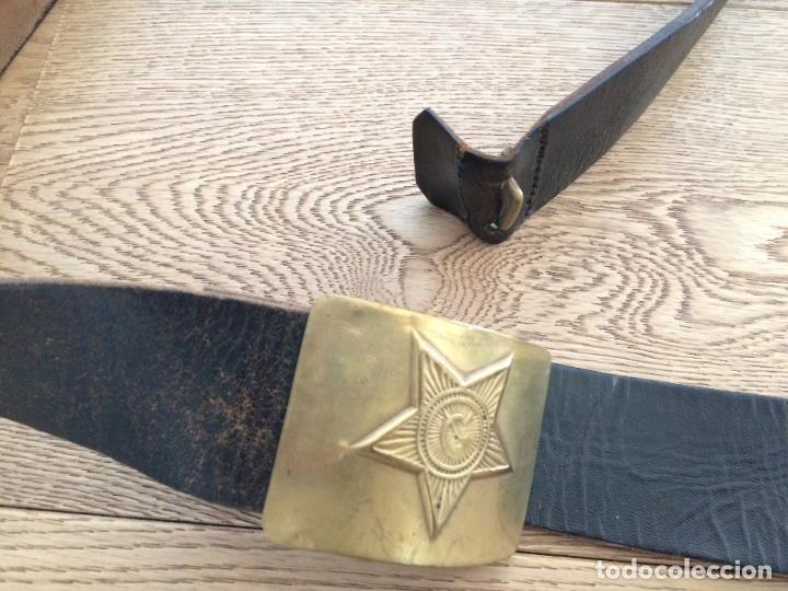 Militaria: CINTUR&Oacute;N CON SU HEBILLA EJERCITO EX URSS - Foto 3