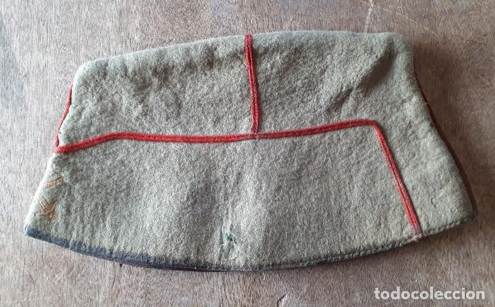 Militaria: Gorrillo de la legi&oacute;n, sin corona - Foto 1
