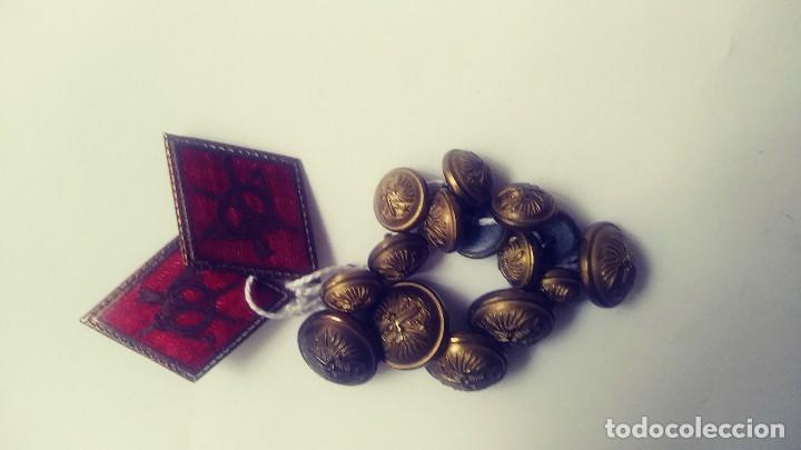 Militaria: lote de botones e insignias - Foto 3