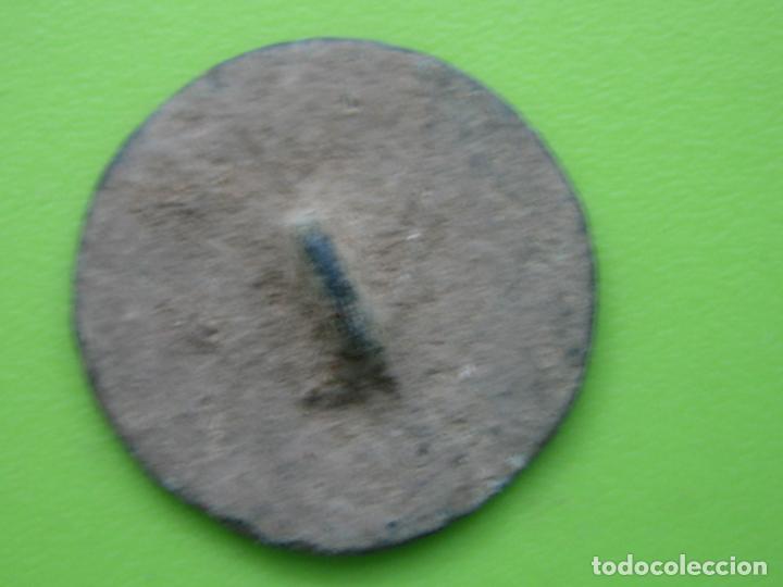 Militaria: Antiguo boton militar. - Foto 2