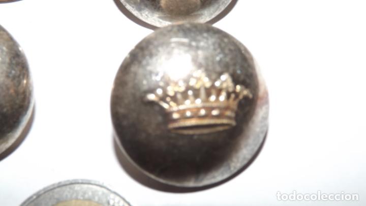 Militaria: 4 Botones con corona - Foto 2