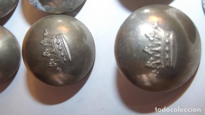 Militaria: 6 Botones con corona - Foto 2