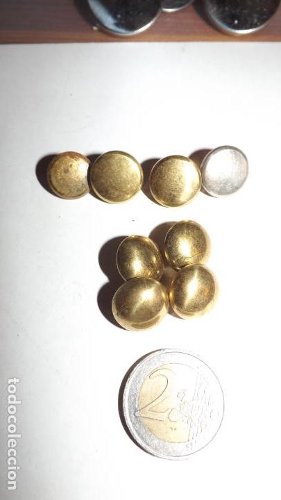 Militaria: 8 Botones lisos - Foto 1