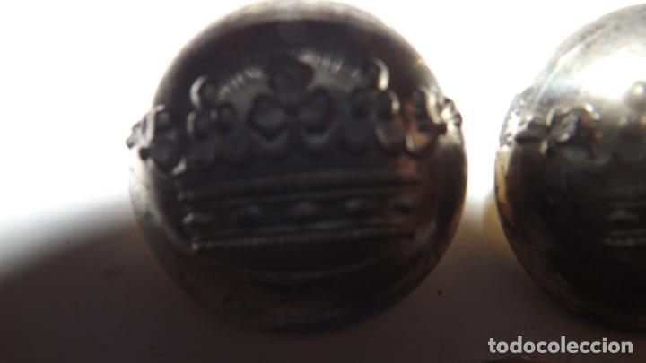Militaria: 2 Botones con corona - Foto 3