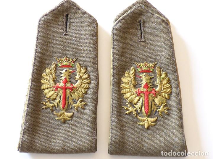 Military Antiques: HOMBRERAS EJERCITO DE TIERRA, &Eacute;POCA DE FRANCO.