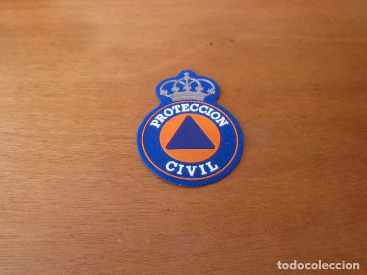 Militaria: EMBLEMA, PROTECCI&Oacute;N CIVIL - Foto 1