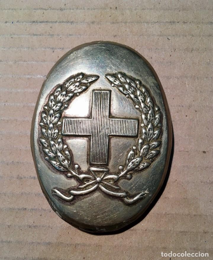 Militaria: CHAPA DE BANDOLERA - LANCEROS DE LA REINA - CABALLERIA - ALFONSO XIII