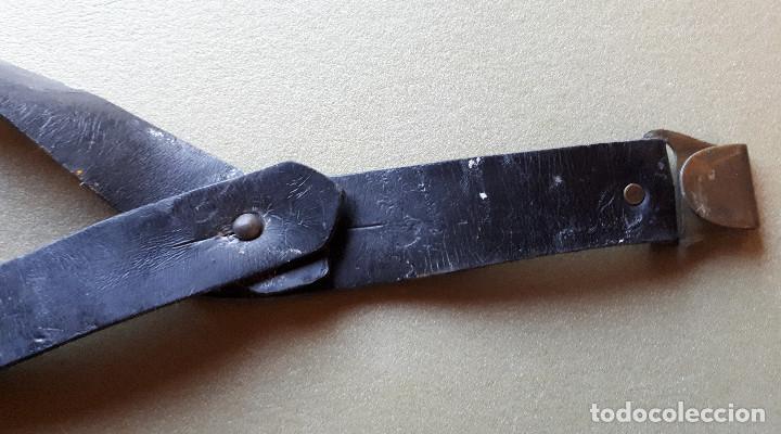Militaria: Trinchas triangulares - Foto 3