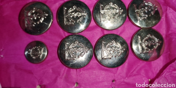 Militaria: Antiguos botones a identificar - Foto 1