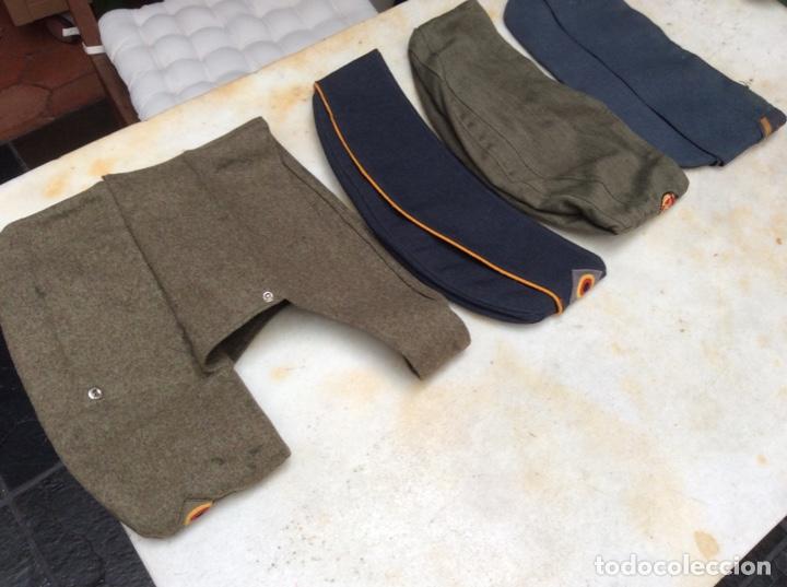 Militaria: Lote de chapiris - Foto 2