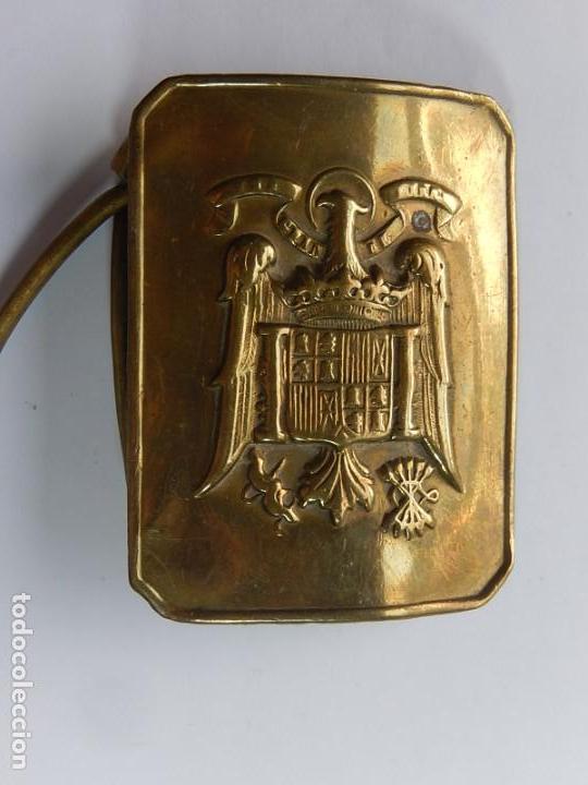Militaria: Hebilla. Regimiento Guardia de S.E. el Jefe del Estado y General&iacute;simo de los Ej&eacute;rcitos. - Foto 2