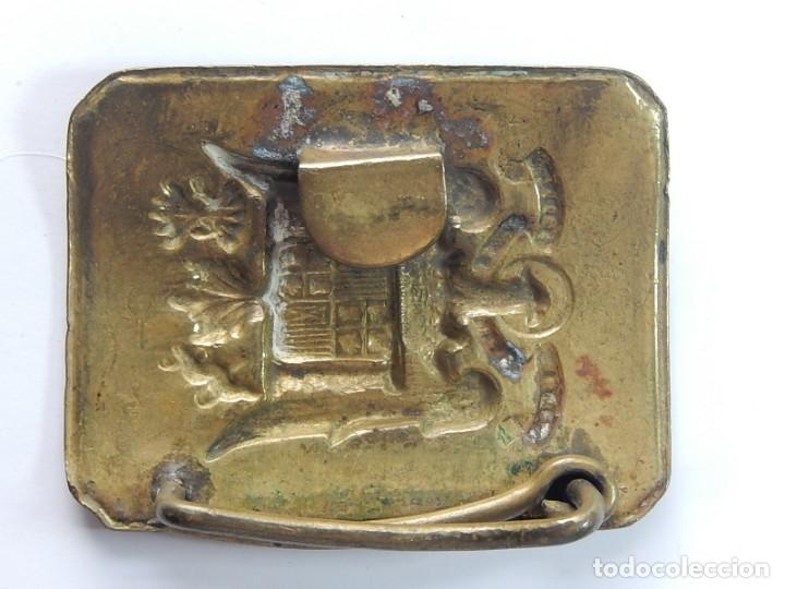 Militaria: Hebilla. Regimiento Guardia de S.E. el Jefe del Estado y General&iacute;simo de los Ej&eacute;rcitos. - Foto 8