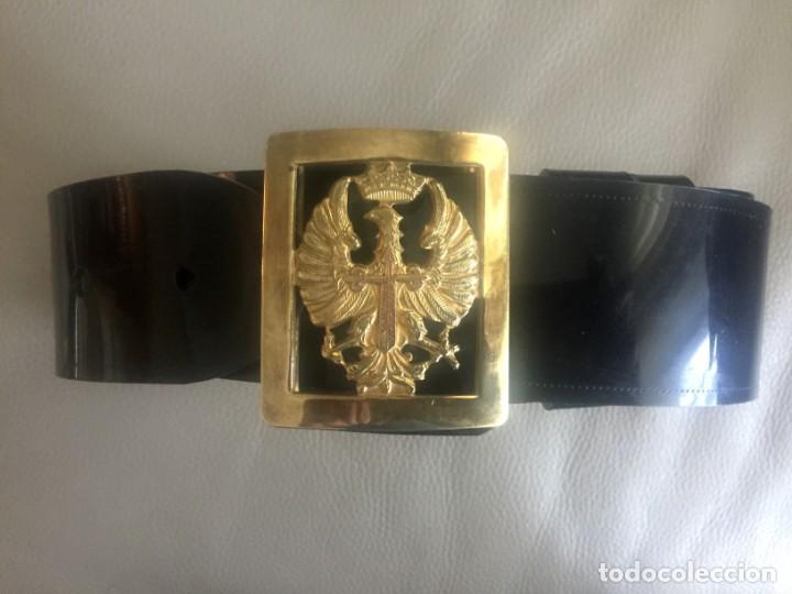 Militaria: Cinto de charol Ej&eacute;rcito de Tierra - Foto 2