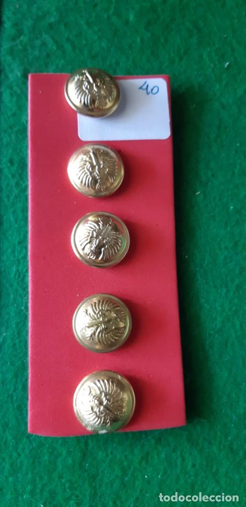 Militaria: BOTONES EJ&Eacute;RCITO DE TIERRA. - Foto 1