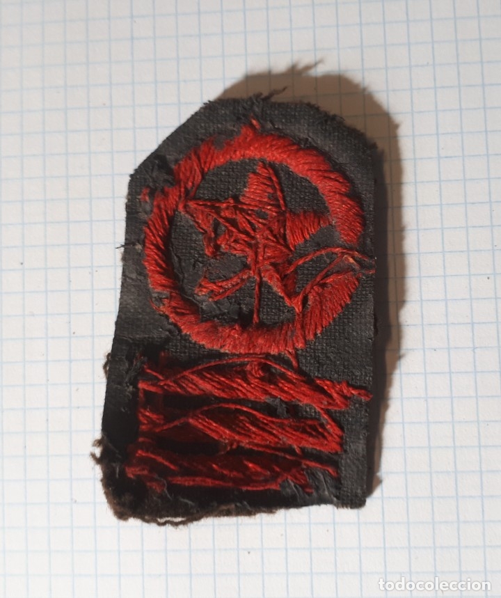 Militaria: COPIA de parche del Ej&eacute;rcito popular - Foto 2