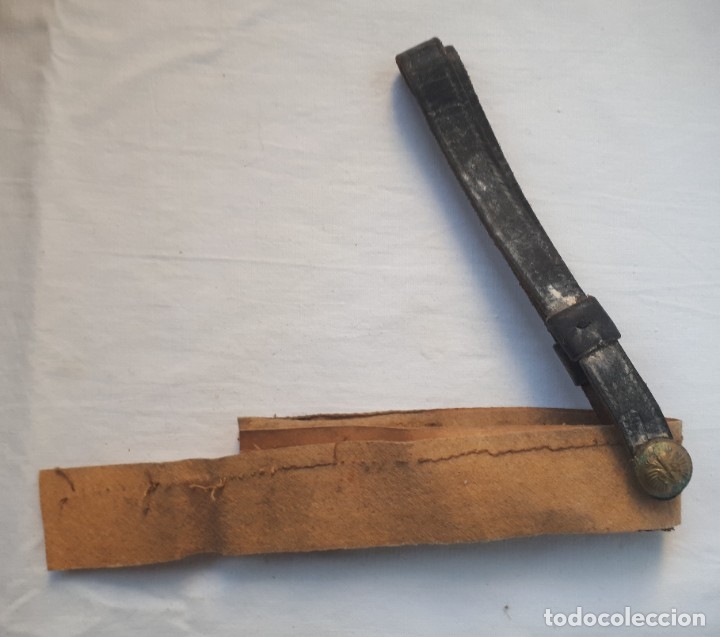 Militaria: Barboquejo - Foto 1