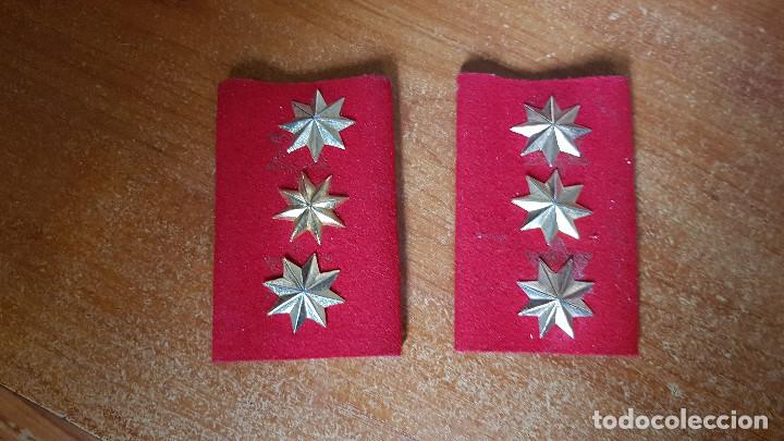 Militaria: HOMBRERAS - Foto 1