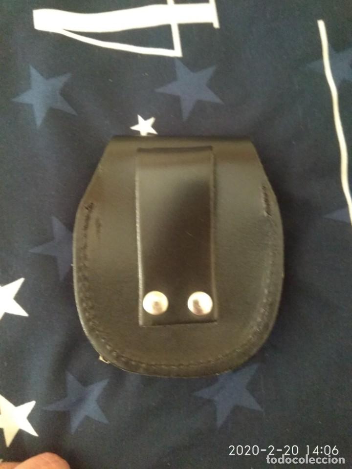 Militaria: Funda de grilletes de cuero - Foto 4