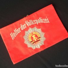 Militaria: BRAZALETE AYUDANTE DE LA POLICÍA POPULAR DE LA REPÚBLICA DEMOCRÁTICA ALEMANA - DDR RDA. Lote 203577256