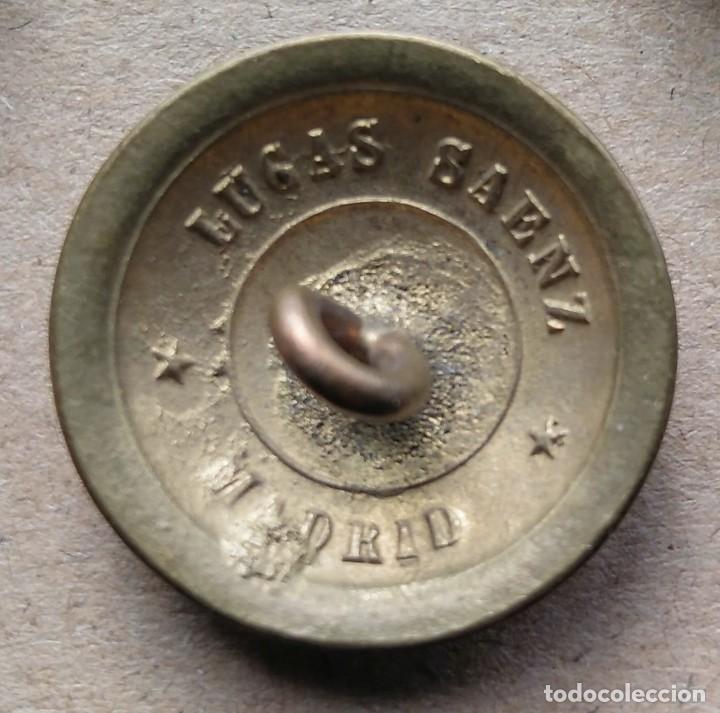 Militaria: BOT&Oacute;N CARABINERO - Foto 2