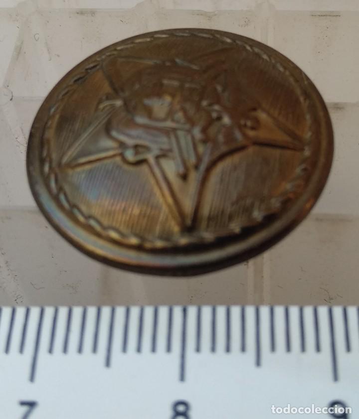 Militaria: boton militar - Foto 1