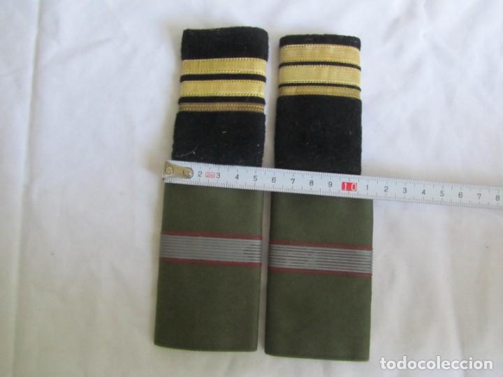 Militaria: 4 hombreras manguitos - Foto 3