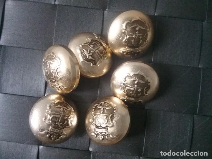 Militaria: Botones con escudo - Foto 2