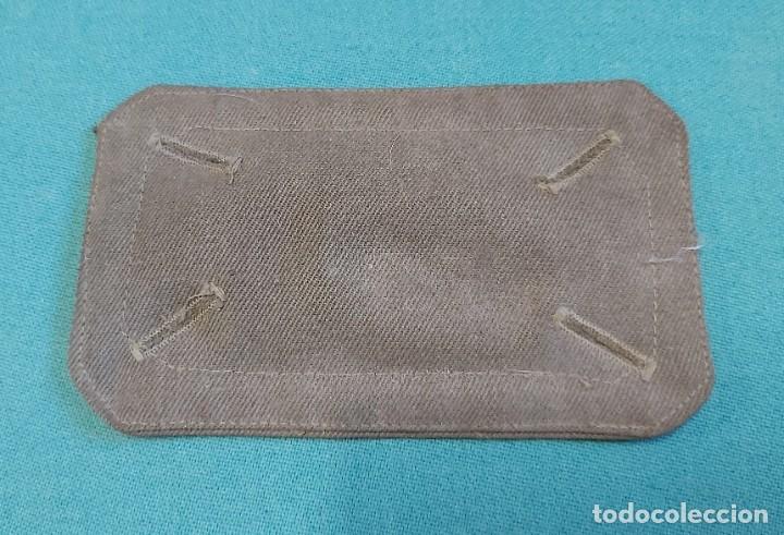 Militaria: Pieza de cierre de cuello de tabardo - Foto 1