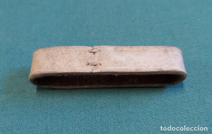 Militaria: Trebilla de correaje de la PM - Foto 2