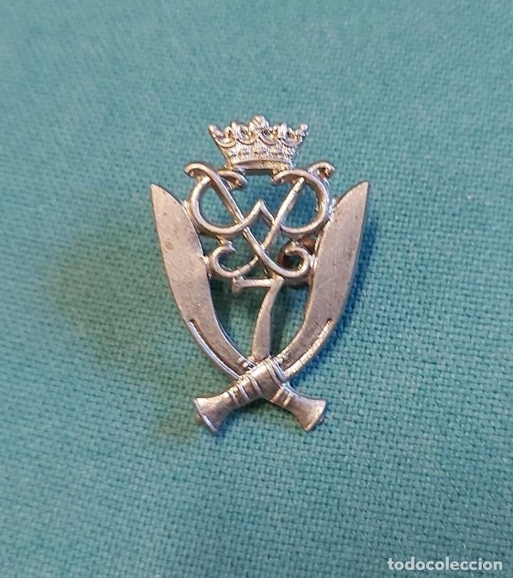 Militaria: Chapa de boina - Foto 1