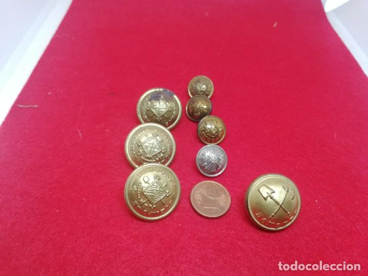 Militaria: OCHO BOTONES BOMBEROS - Foto 1