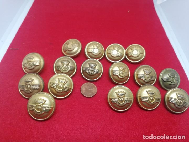 Militaria: DIEZ Y SEIS BOTONES EJERCITO DEL AIRE - Foto 1