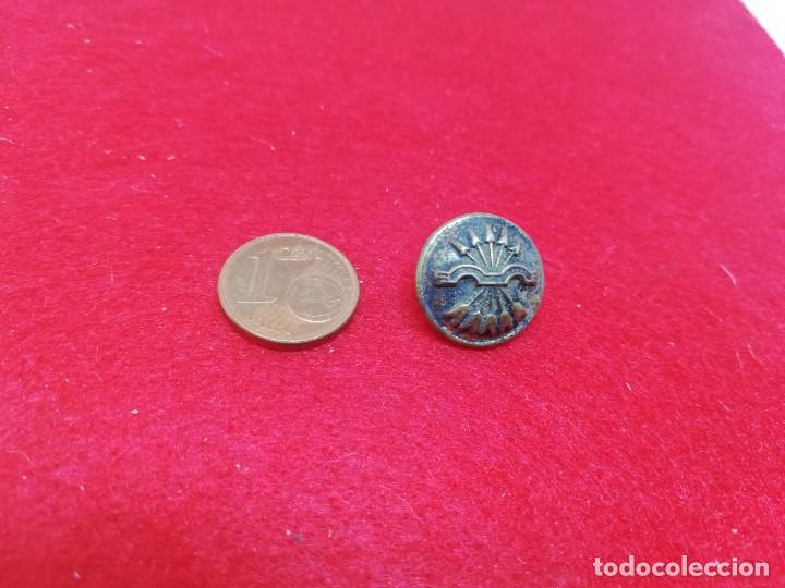 Militaria: ANTIGUO BOTON FALANJE - Foto 1
