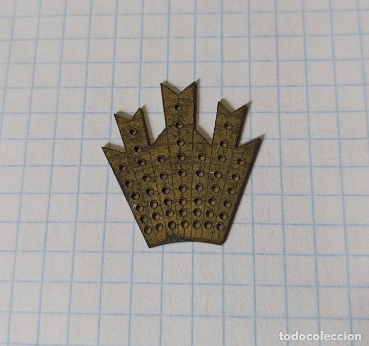 Militaria: Parte de medalla militar - Foto 1