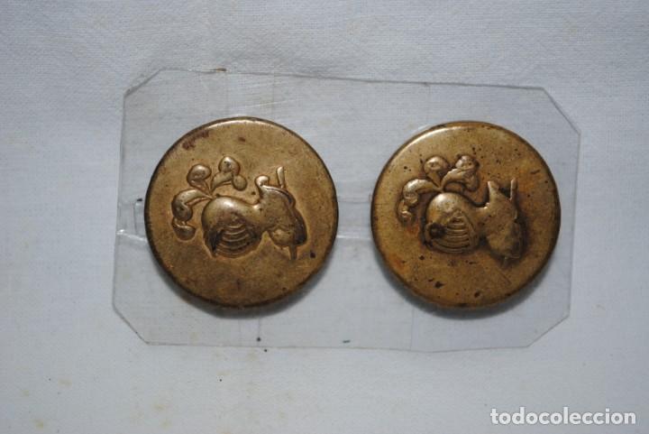 Militaria: BOTONES METALICOS - Foto 1